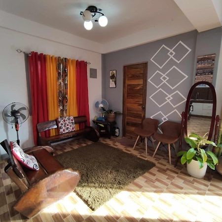 Zia Homestay Burgos  Екстериор снимка