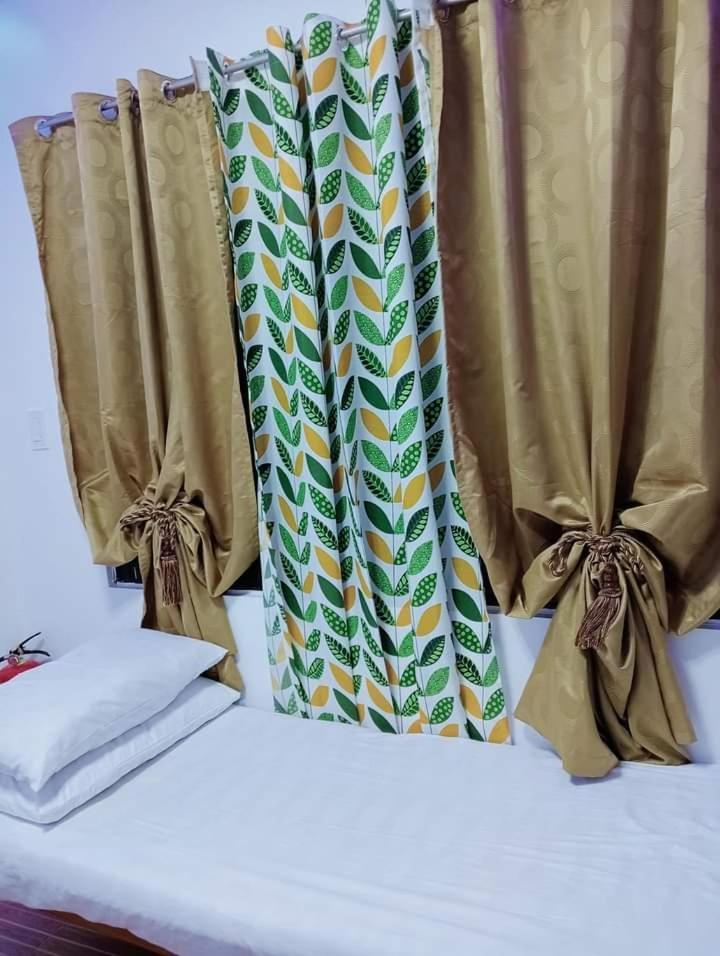 Zia Homestay Burgos  Екстериор снимка