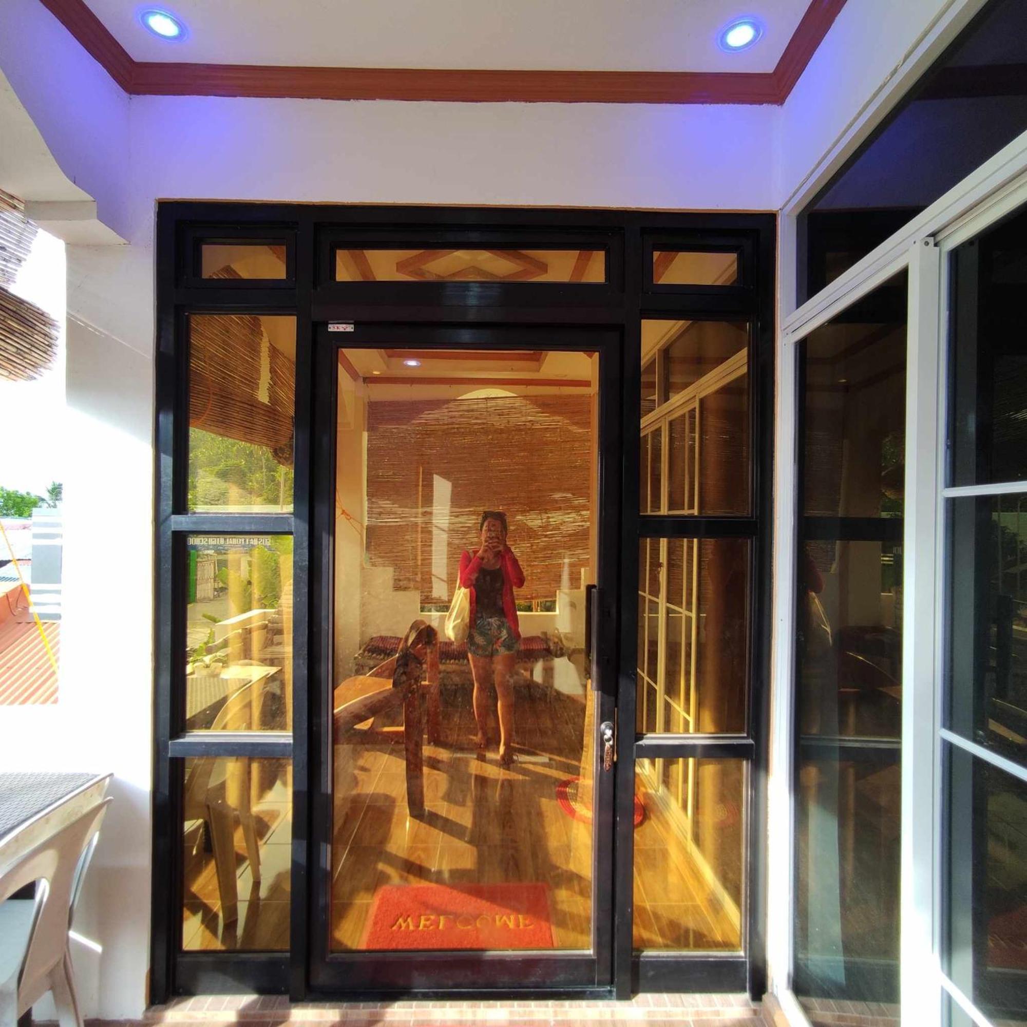 Zia Homestay Burgos  Екстериор снимка