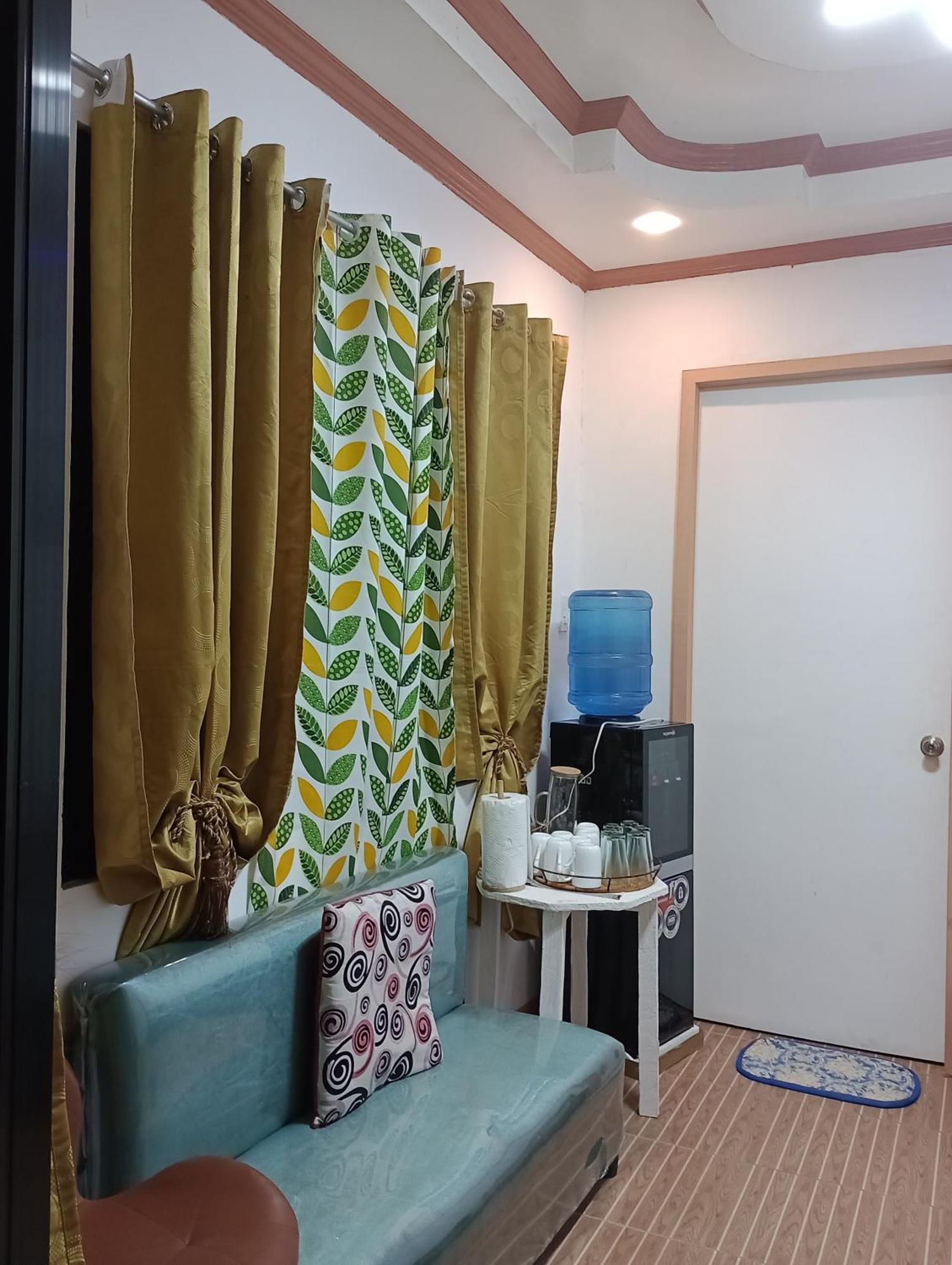 Zia Homestay Burgos  Екстериор снимка
