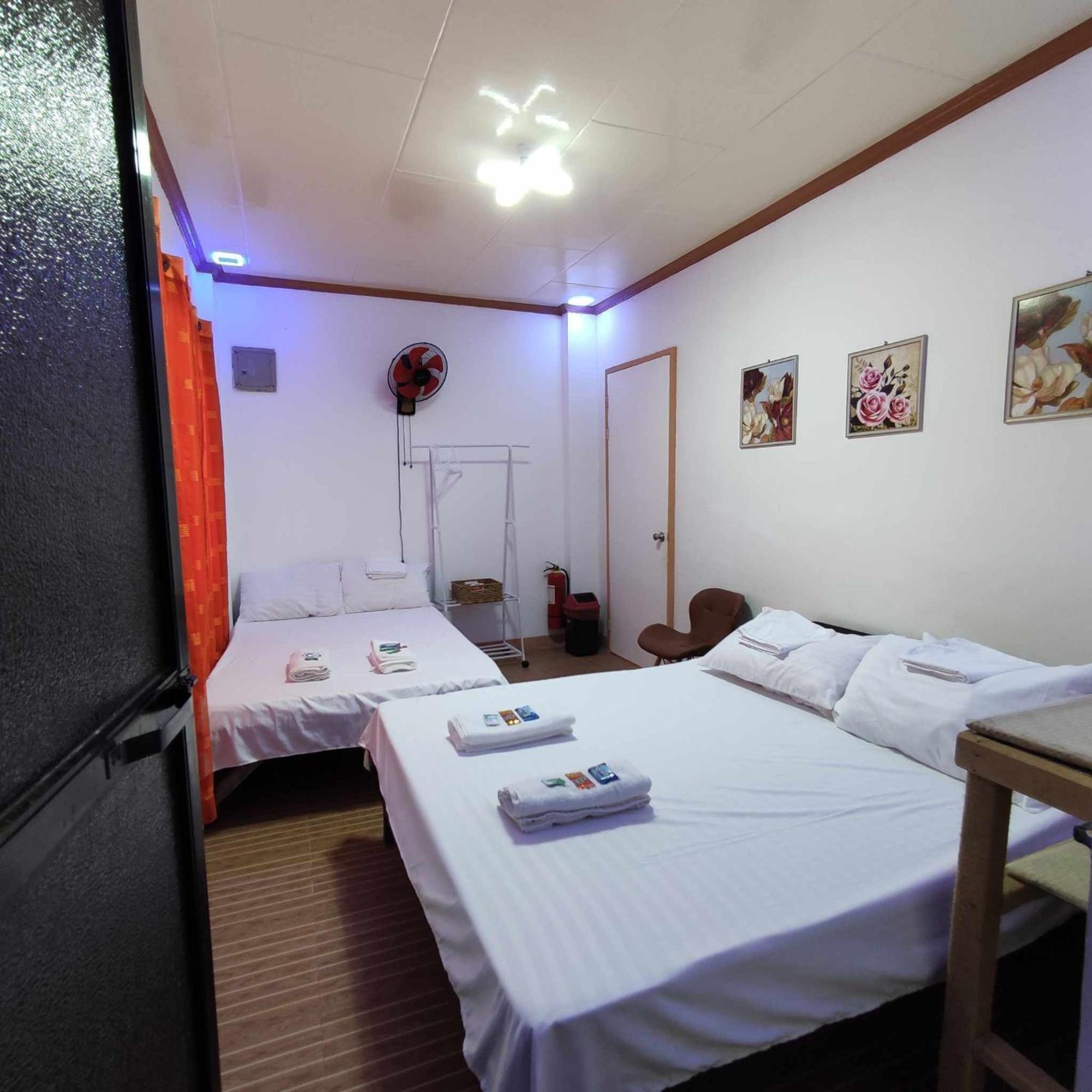 Zia Homestay Burgos  Стая снимка