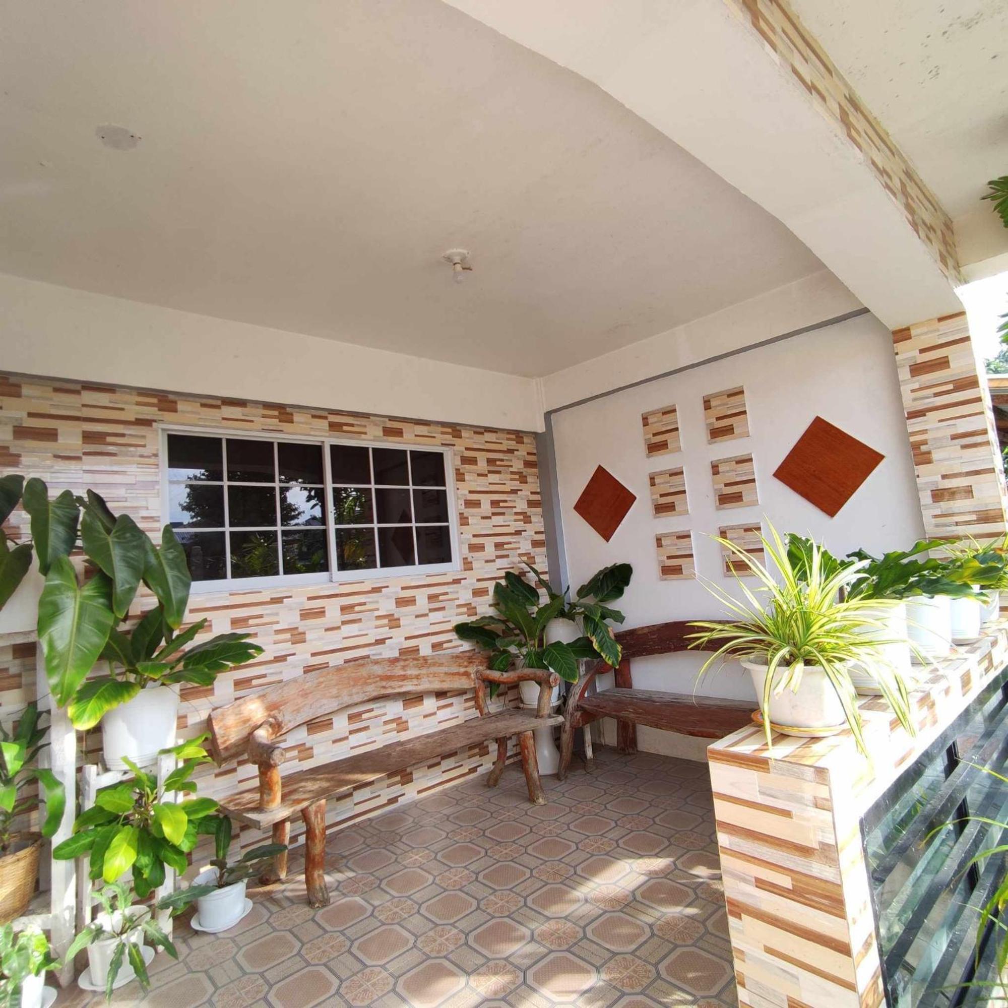 Zia Homestay Burgos  Екстериор снимка
