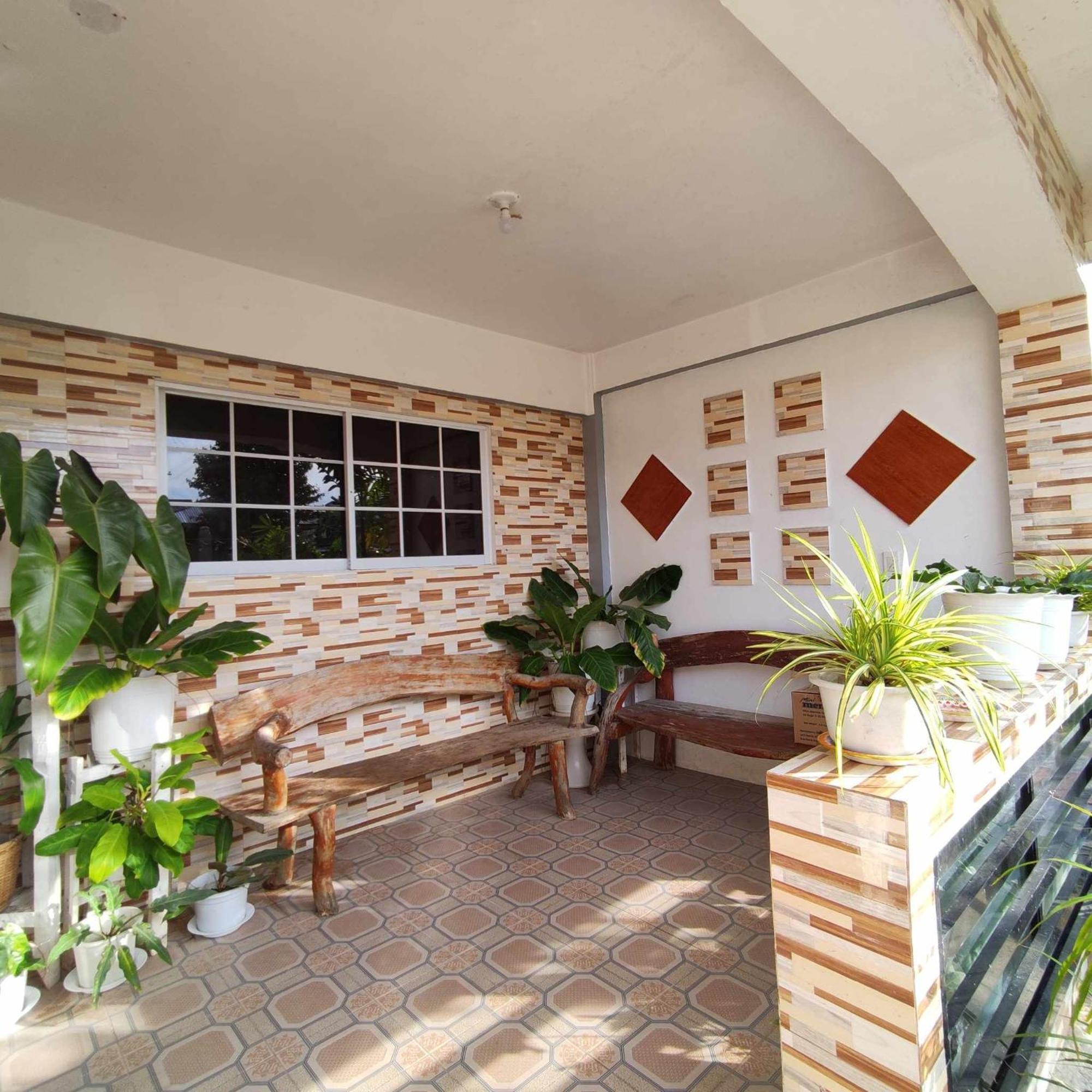 Zia Homestay Burgos  Екстериор снимка