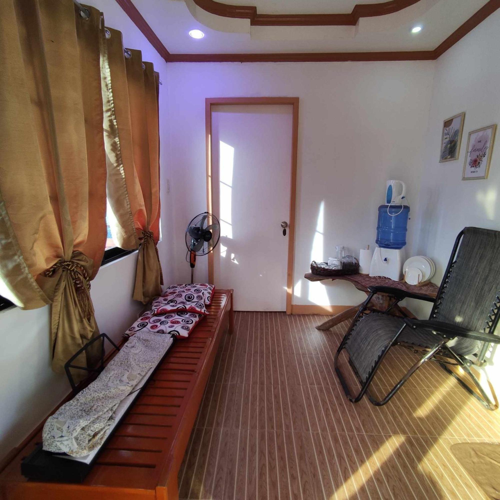 Zia Homestay Burgos  Екстериор снимка