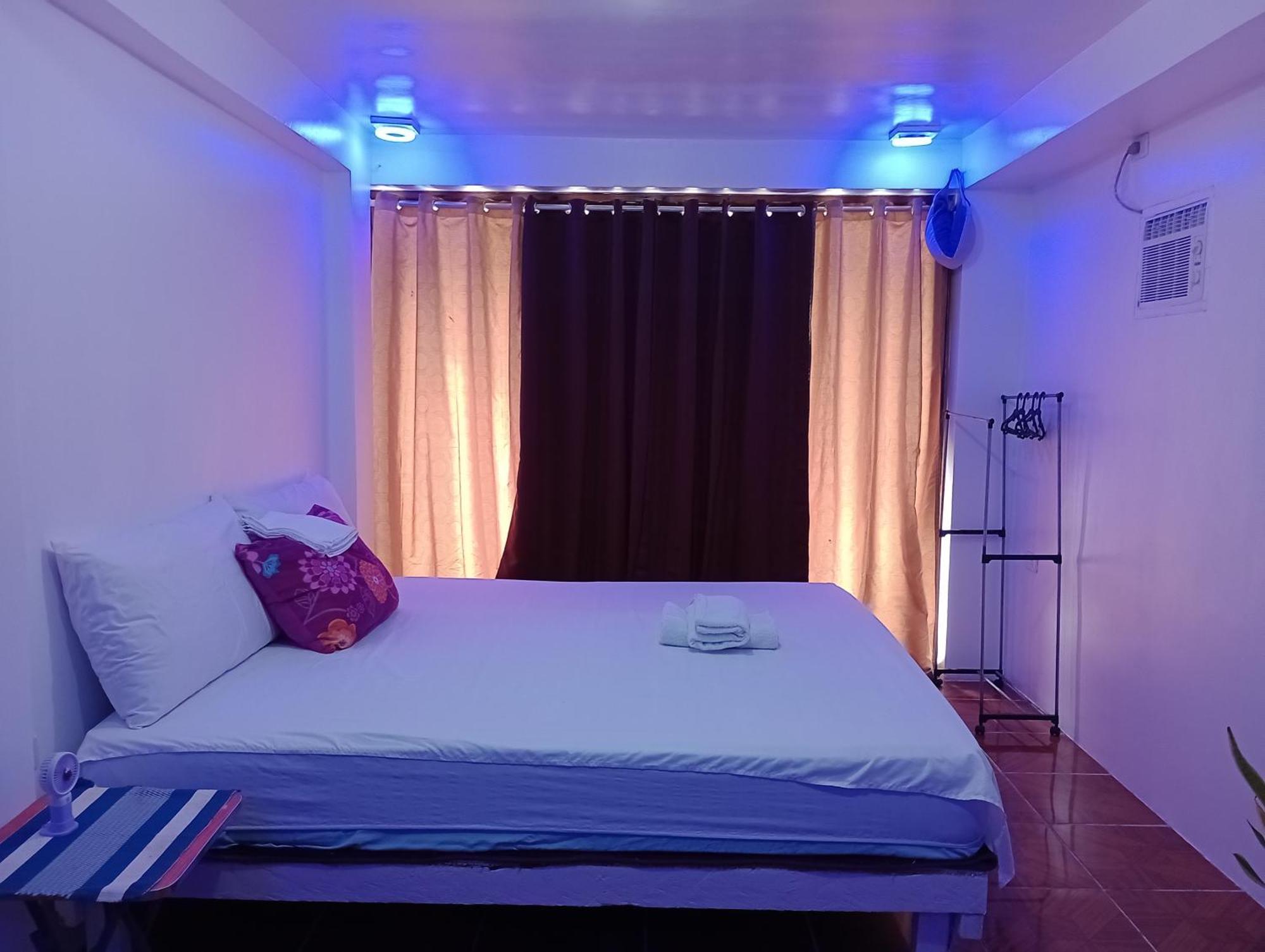 Zia Homestay Burgos  Екстериор снимка